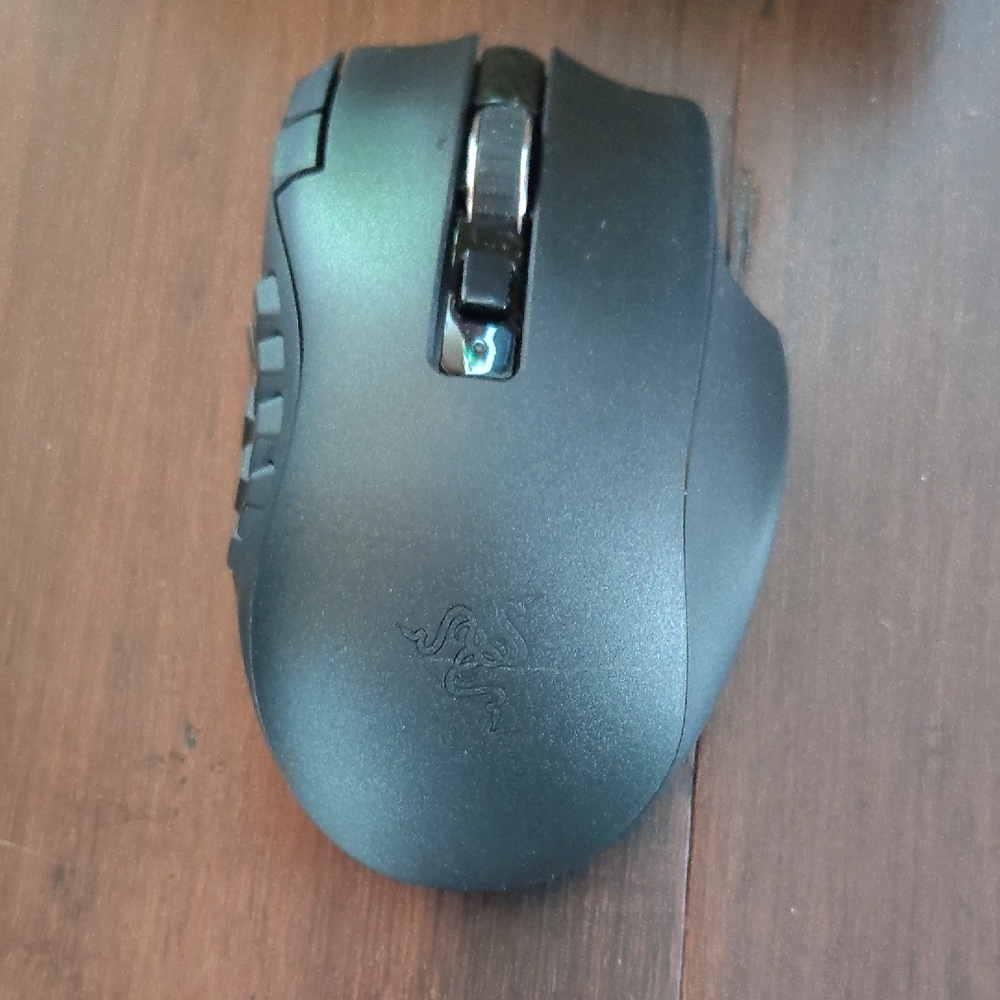Razer NAGA V2 Hyperspeed Wireless Gaming Mouse